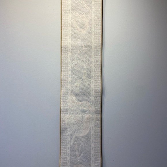 Equestrian Tapestry Wall Hanging - Picture 5 of 6